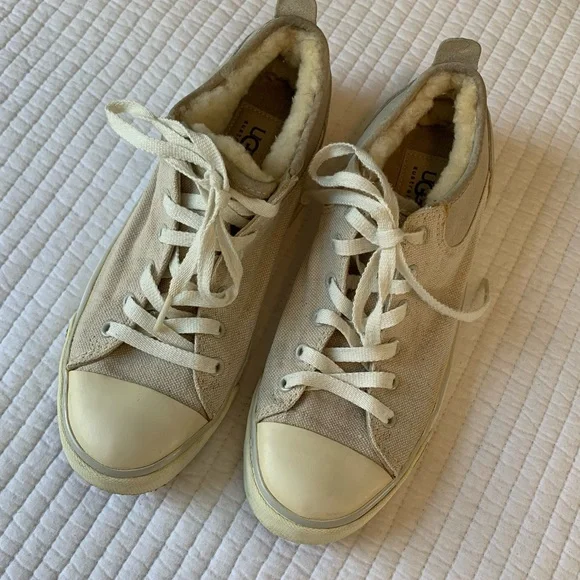 Wool store lined sneakers